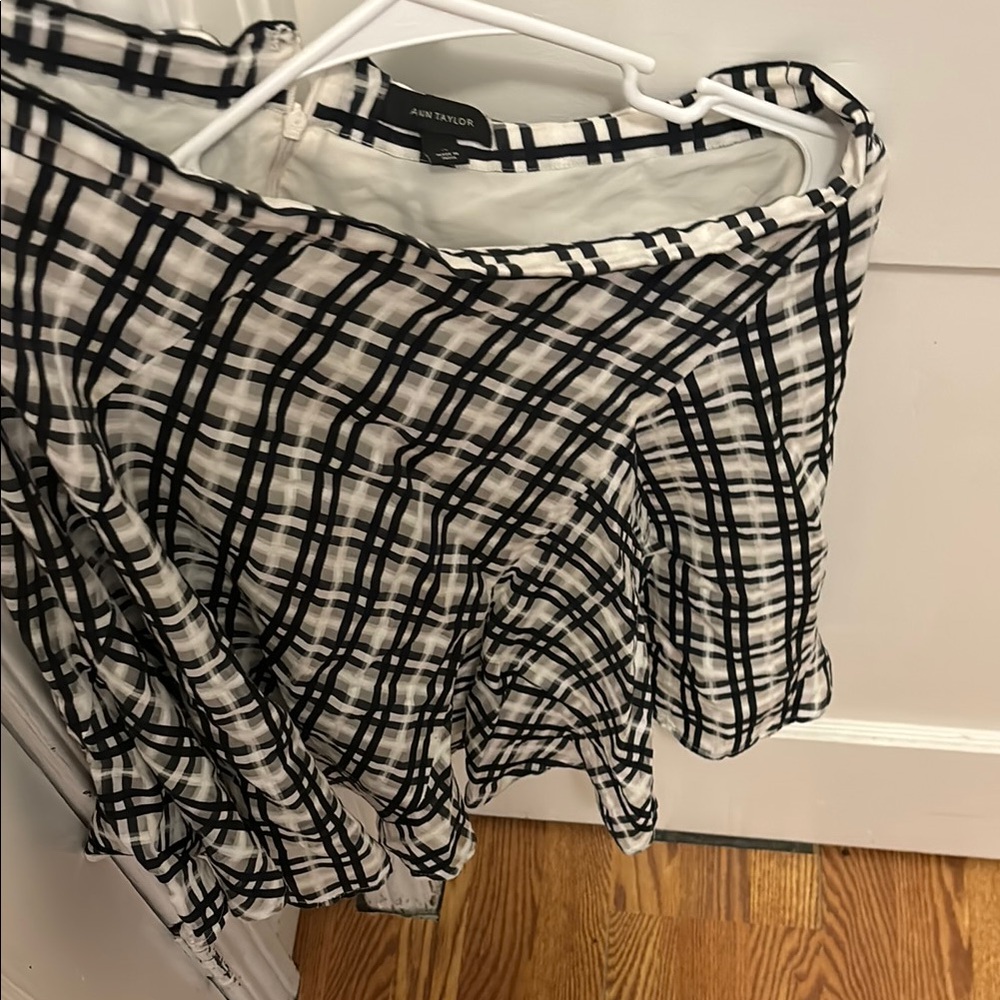 Ann Taylor Monochrome Plaid Skater Skirt